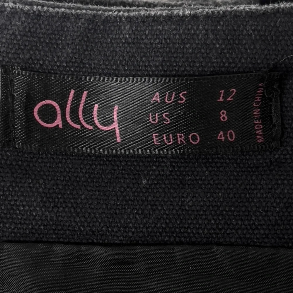 Ally Colorful Embroidered Floral Black Mini Skirt Size 8